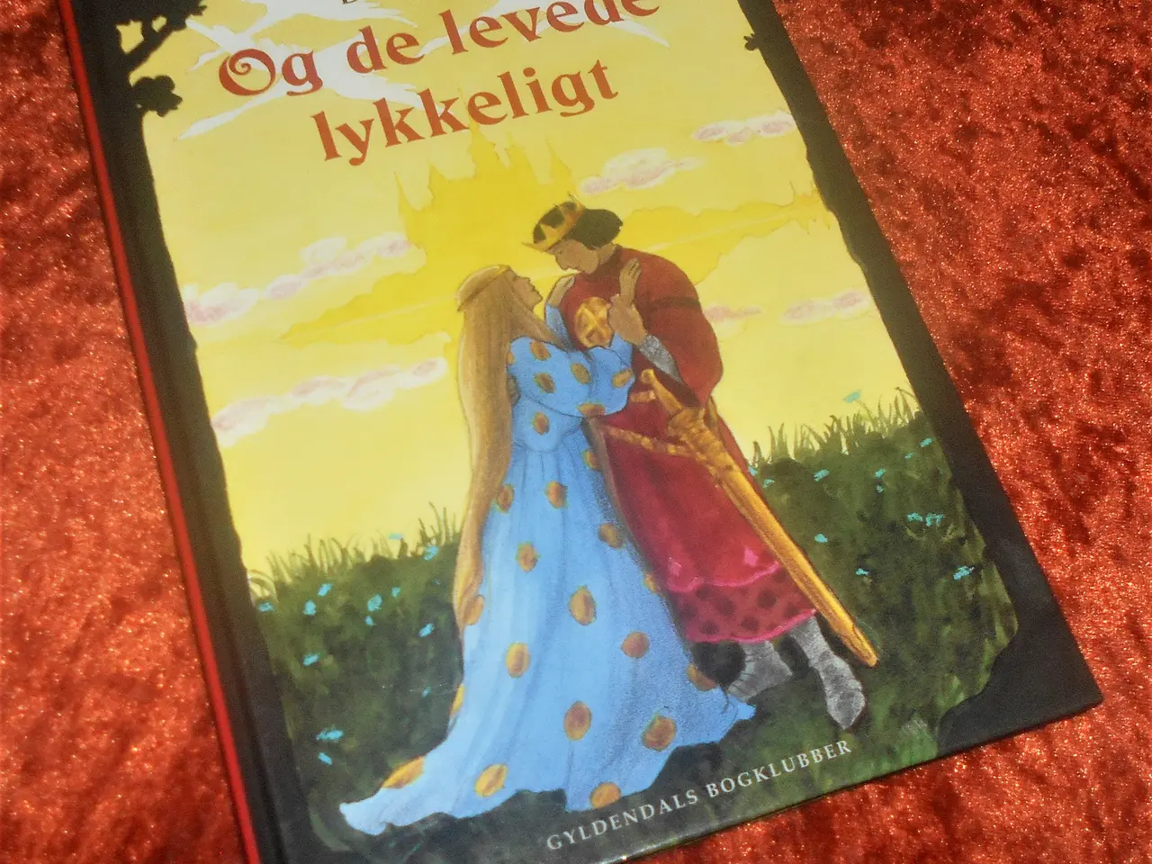 Billede 1 - Og de levede lykkeligt, Dina Gellert,