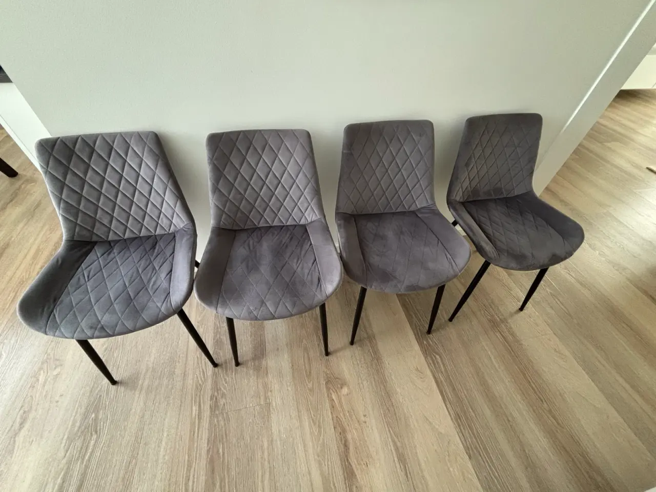 Billede 1 - Grå velour stole - 4 stk