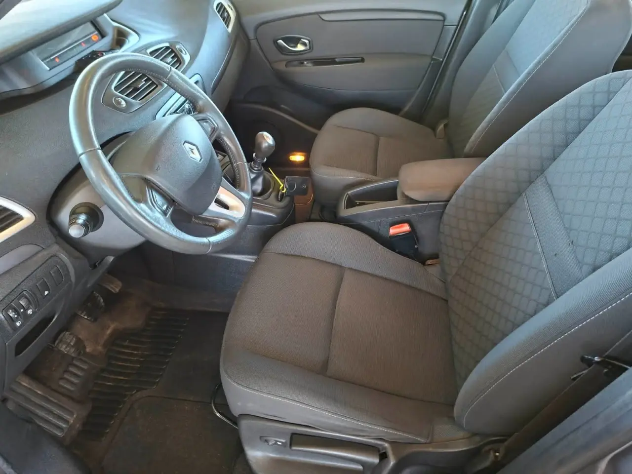 Billede 6 - Renault Grand Scenic III 1,9 dCi 130 Dynamique