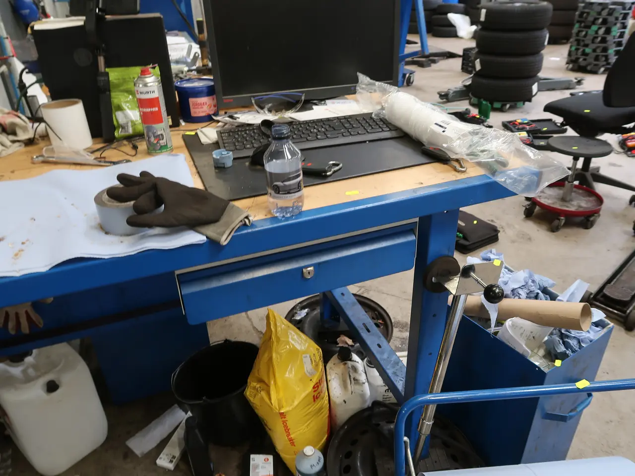 Billede 3 - Arbejdsbord uden indhold