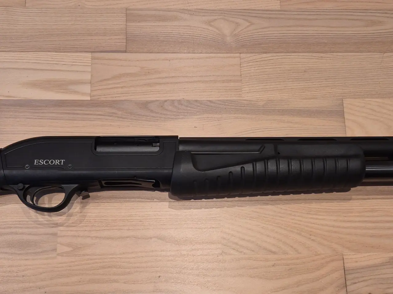 Billede 3 - Hatsan Escort Fieldhunter Pump Action 12 GA