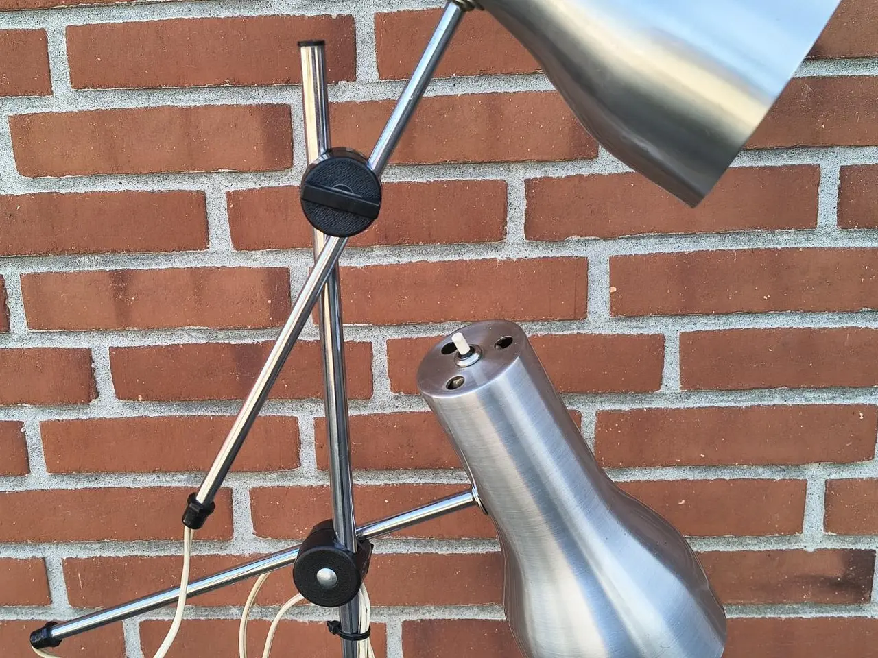 Billede 2 - KROM GULVLAMPE I FLOT STAND, 150 CM, I FLOT STAND