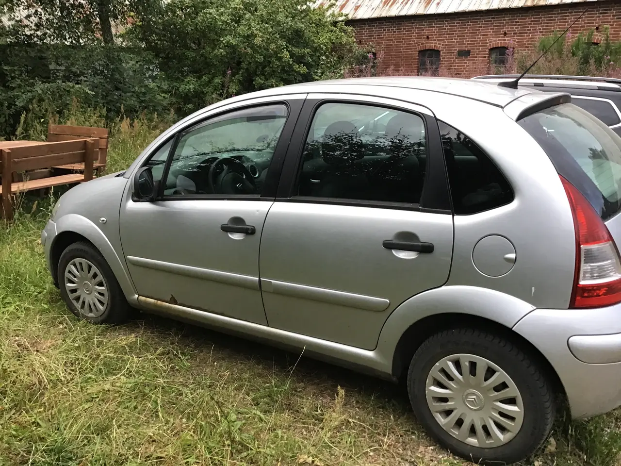Billede 4 - Velkørene med god motor