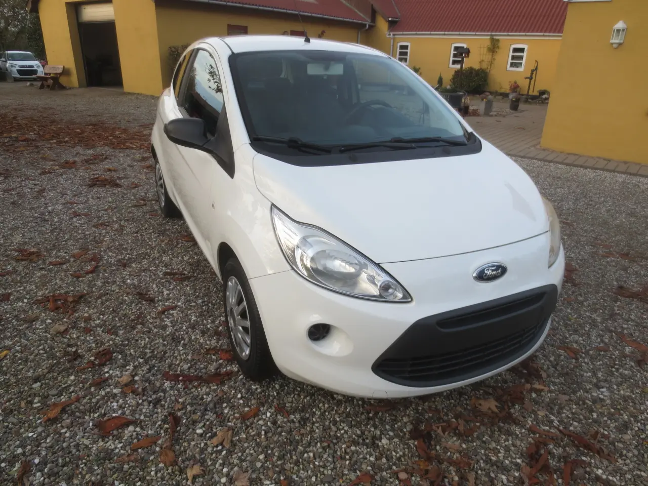 Billede 3 - Ford Ka 1.2 i År 2012. Nysynet.