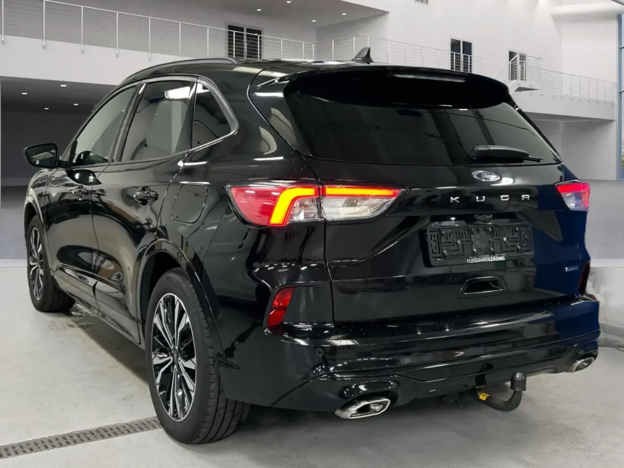 Billede 3 - Ford kuga 2.5 ST.Line  Benzin plug ind Hybrid 