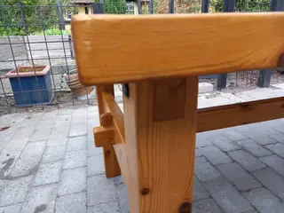 Spisebord fyrretræ