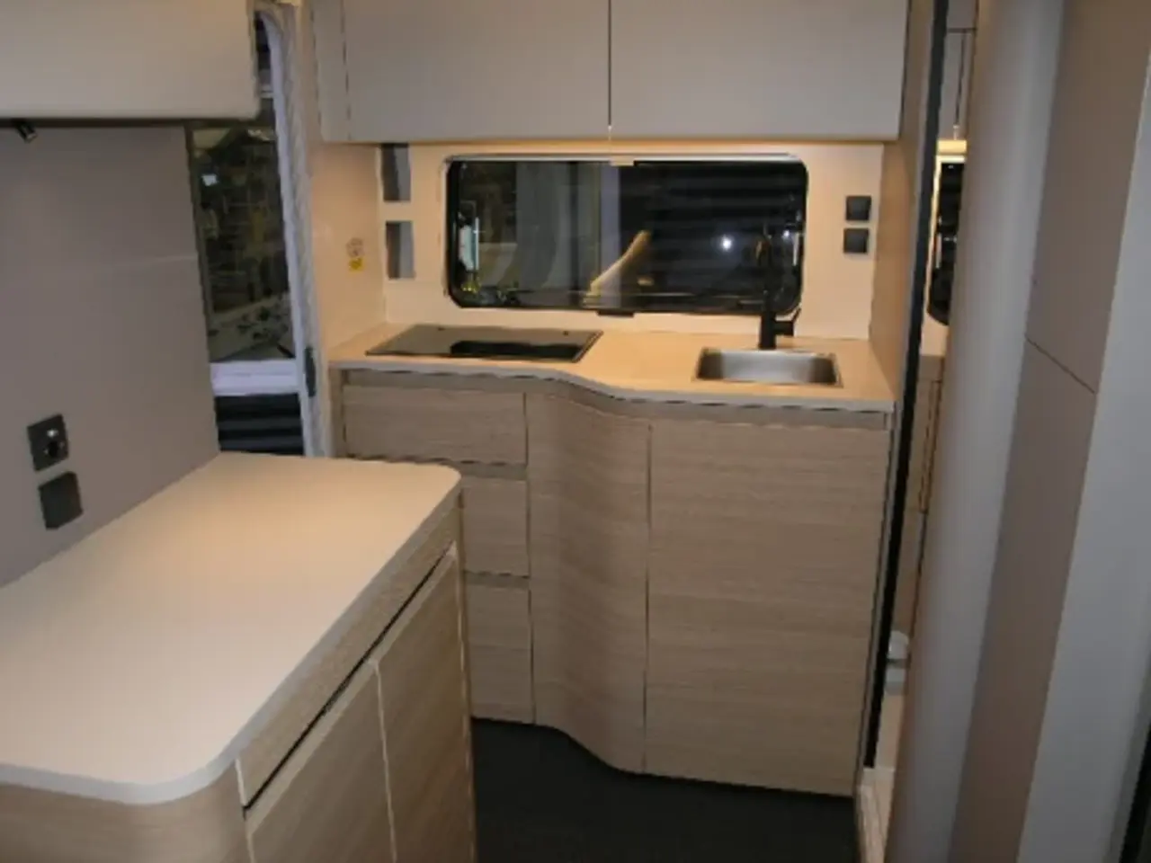Billede 9 - Adria Action 391 LH Classic
