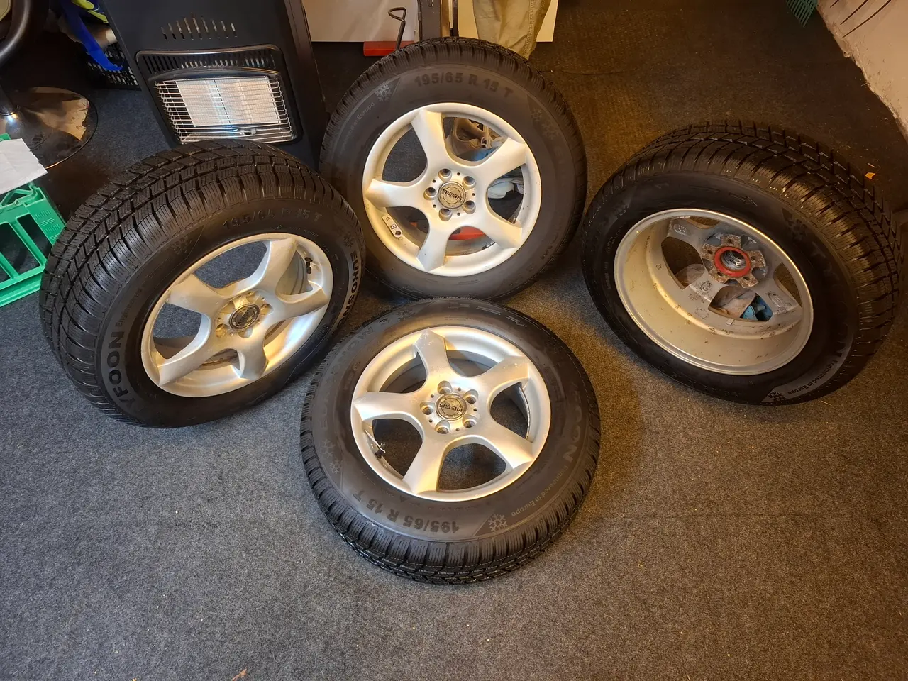 Billede 3 - 5x100 195/65r15 næsten nye dæk 