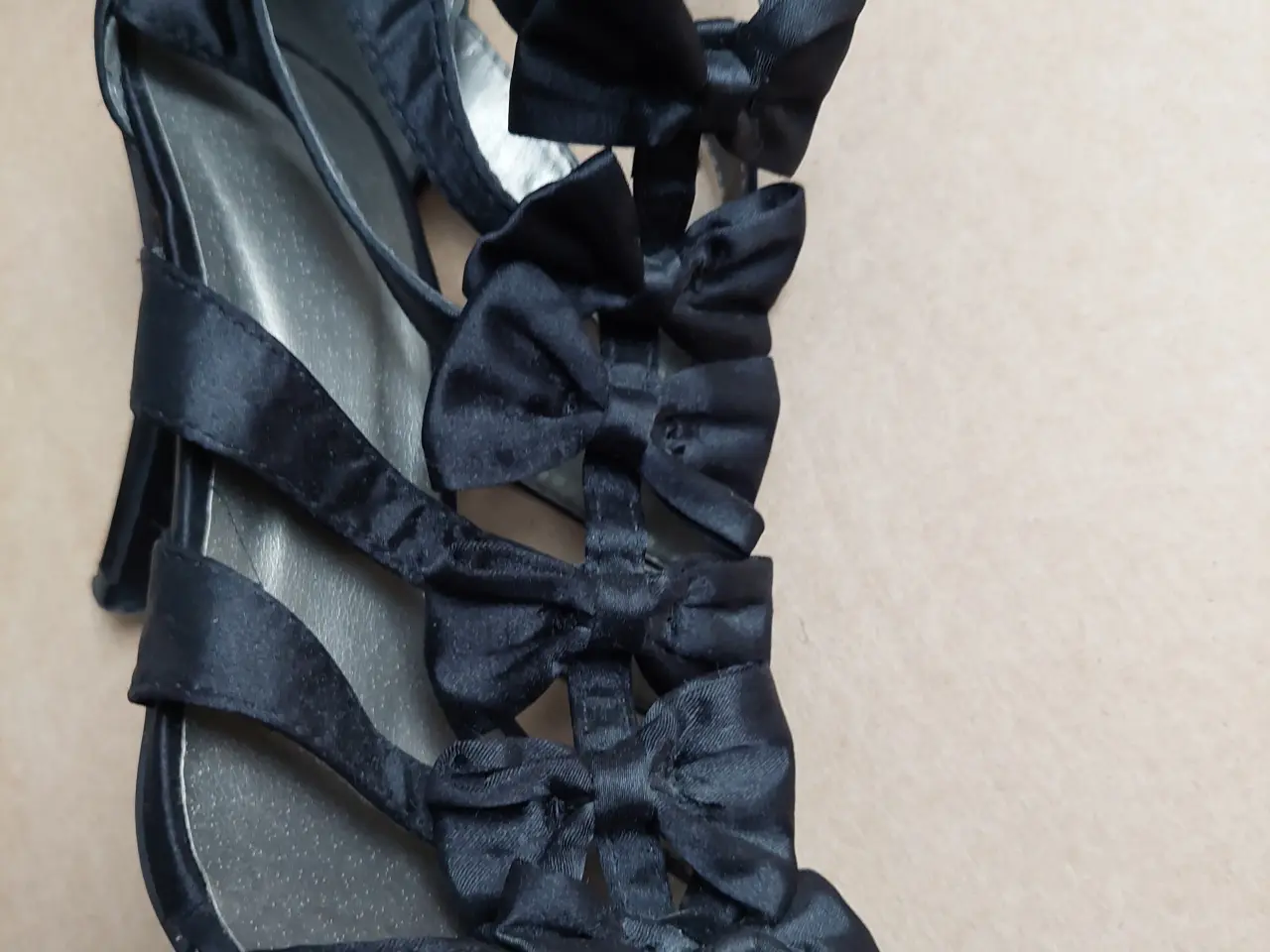 Billede 3 - Sandaler, sort farve
