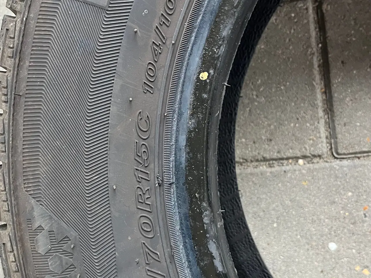 Billede 3 - Dæk 195/70R15C