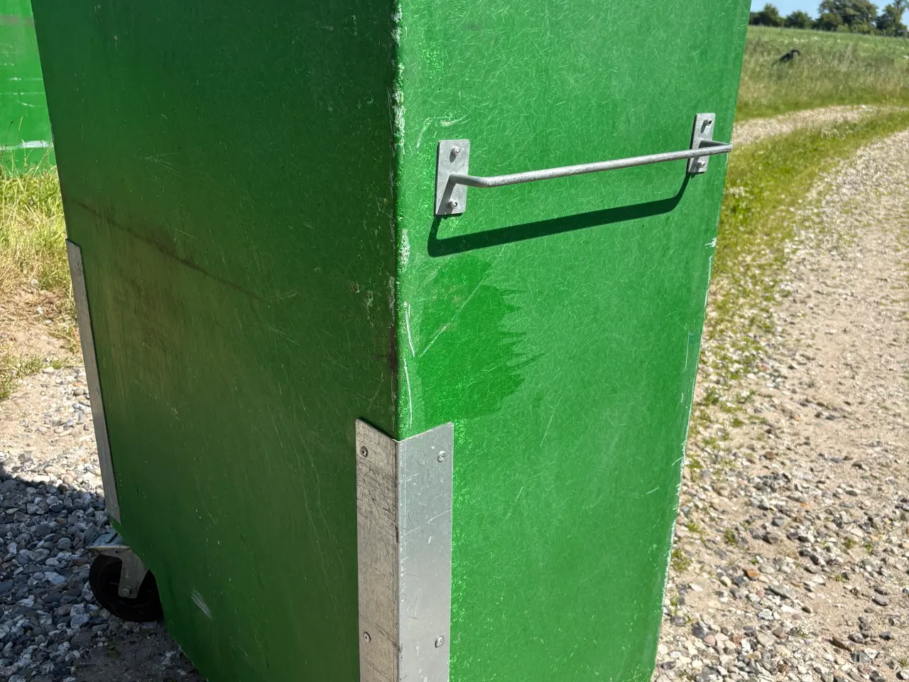 Billede 2 - Grøn container 