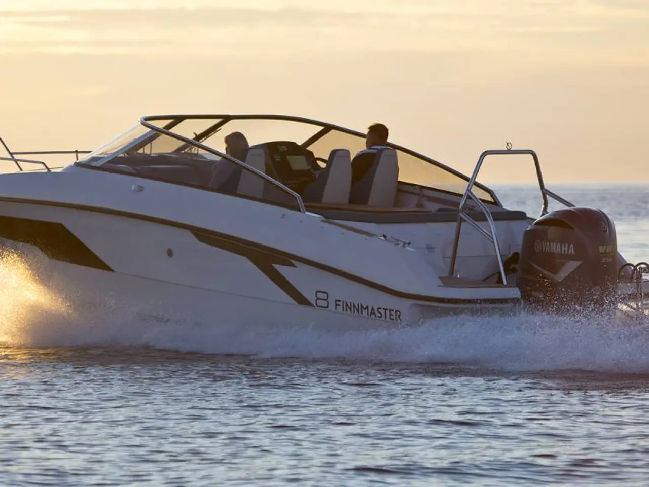 Billede 2 - Finnmaster T8 - Yamaha 300 HK/Udstyr