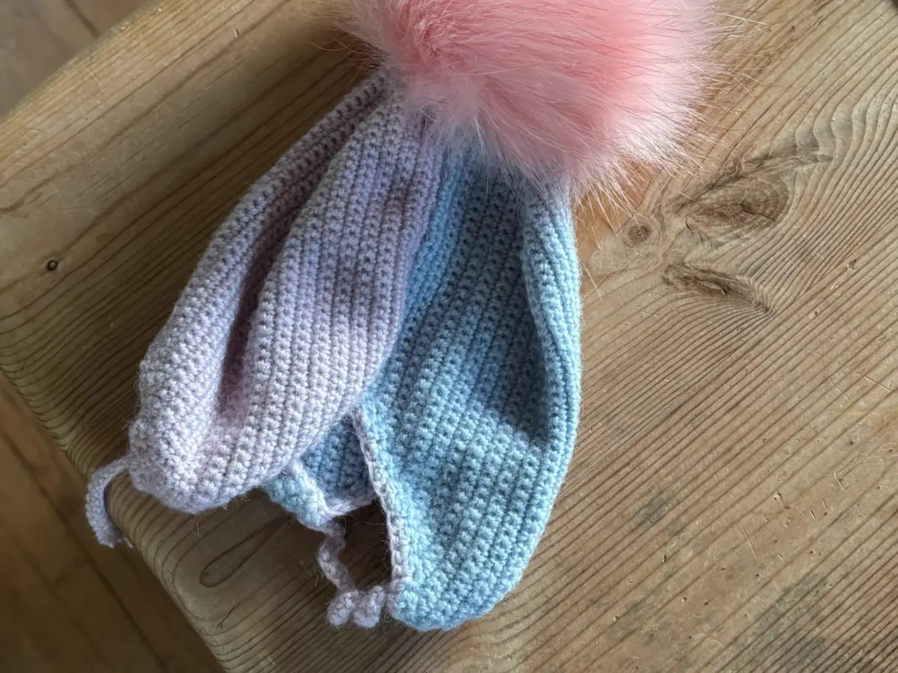 Billede 1 - Babyhue m lyserød pompom