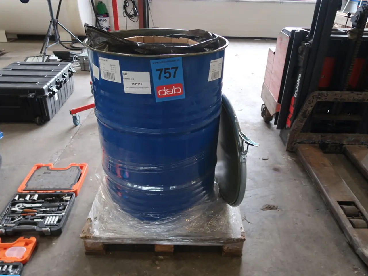 Billede 1 - Tønde med Ca. 200 kg alu tråd
