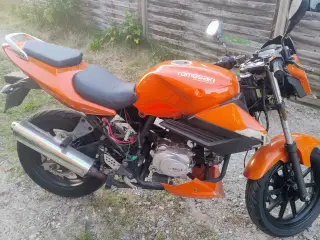 Yamasaki 30 knallert fra 2017 fast pris