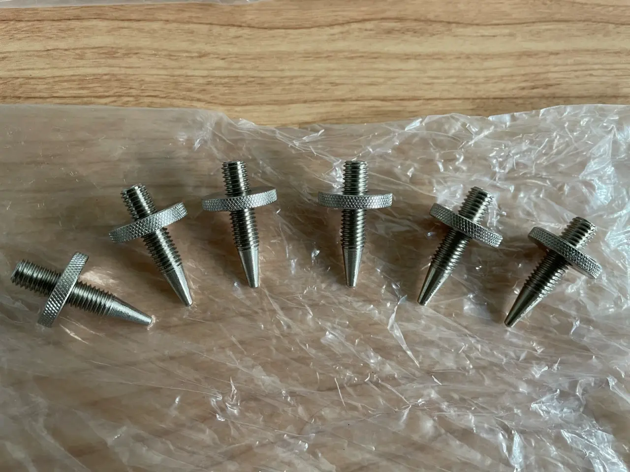 Billede 1 - Supreme højttaler spikes 6 stykker