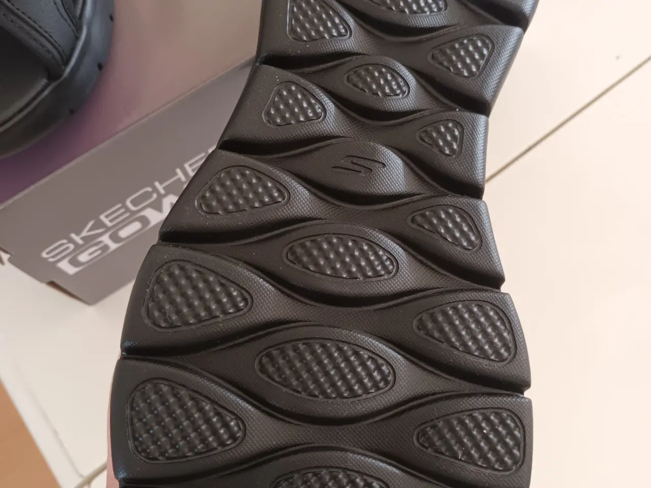 Billede 2 - Sorte Go Walk Flex Skechers Sandaler 45/11.5