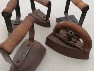 7 gamle strygejern sælges