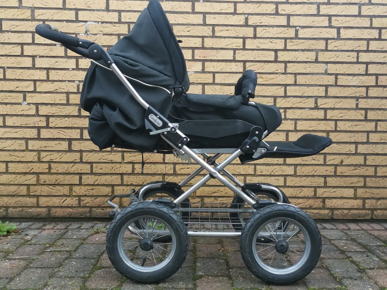 Billede 2 - Emaljunga barnevogn 