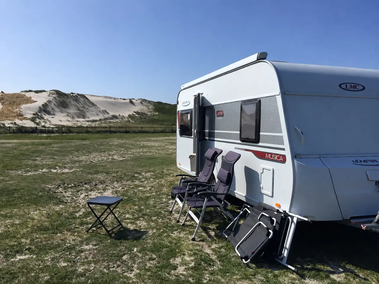 Billede 1 - LMC Musica 470 D – 2015 – Velholdt vogn med masser