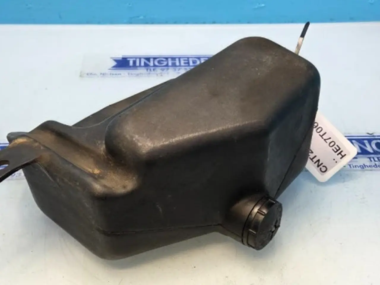 Billede 11 - Massey Ferguson 3090 Sprinklervæskebeholder 3388249M2