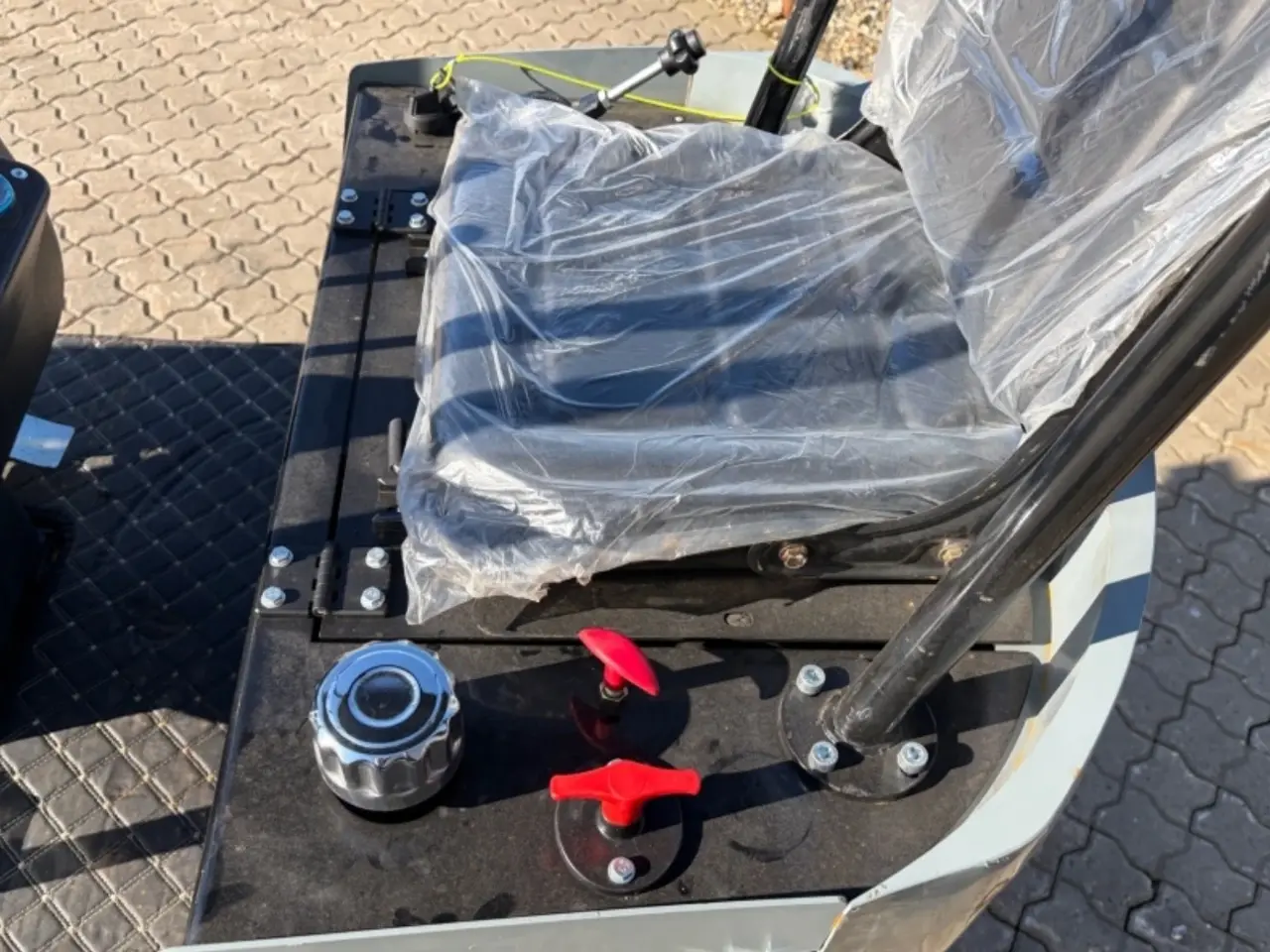 Billede 13 - 1,3 ton minigraver med diesel motor. Momsfri.