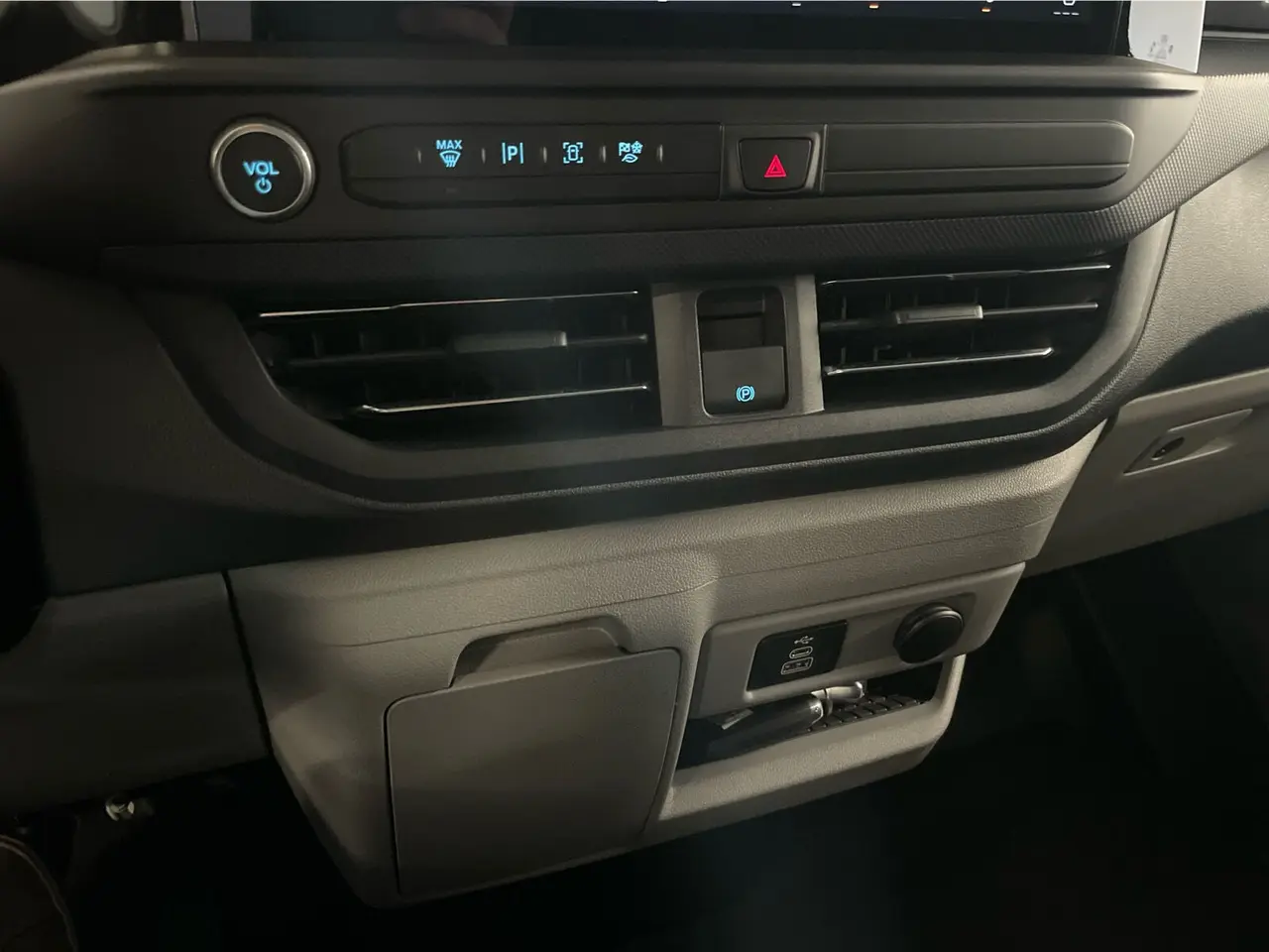 Billede 15 - Ford E-Transit Custom 340 L2 71 Limited