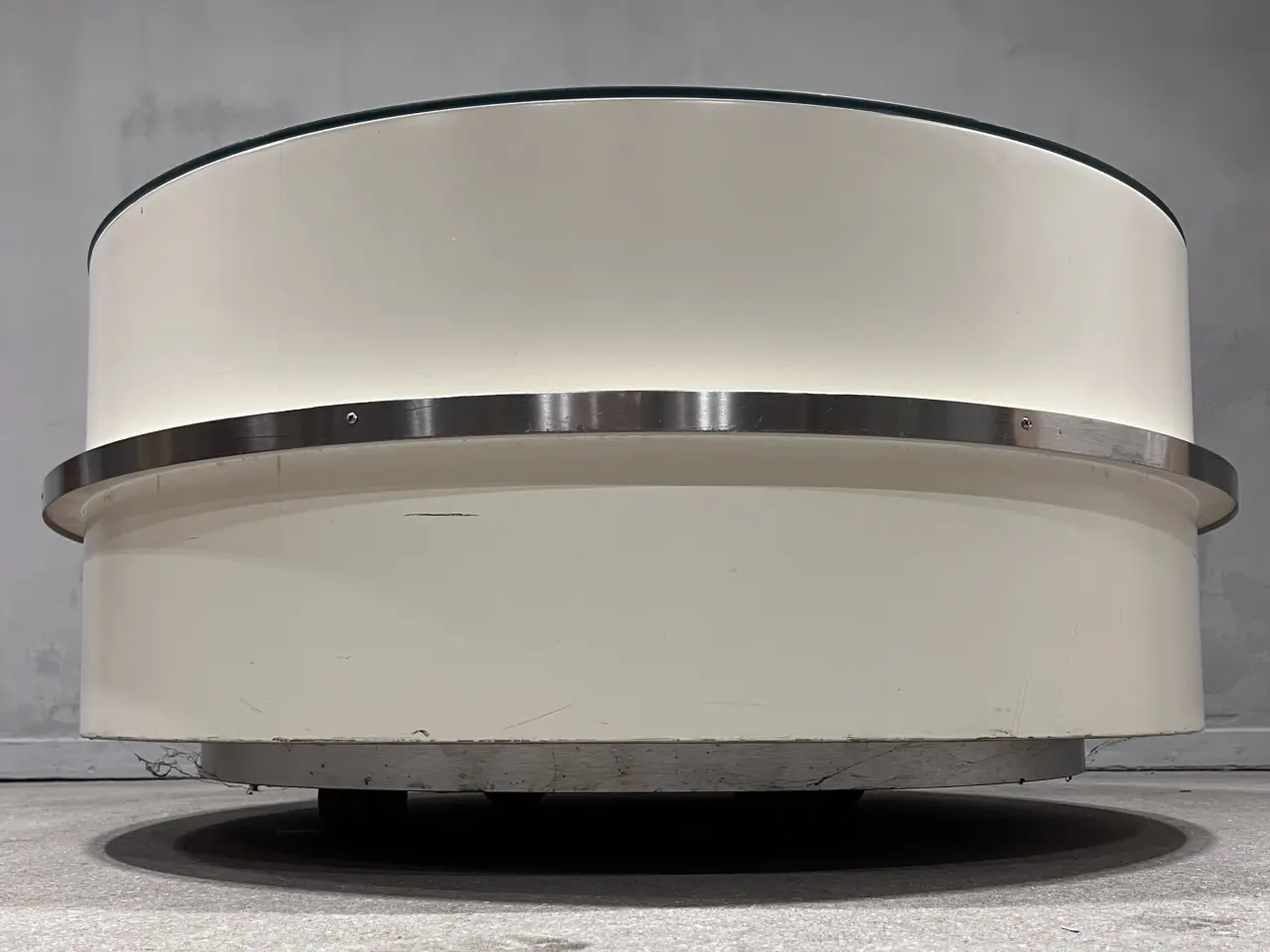 Billede 6 - Rundt display podie, rustfri stål kant, glas top