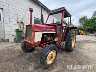 Traktor International IH 444