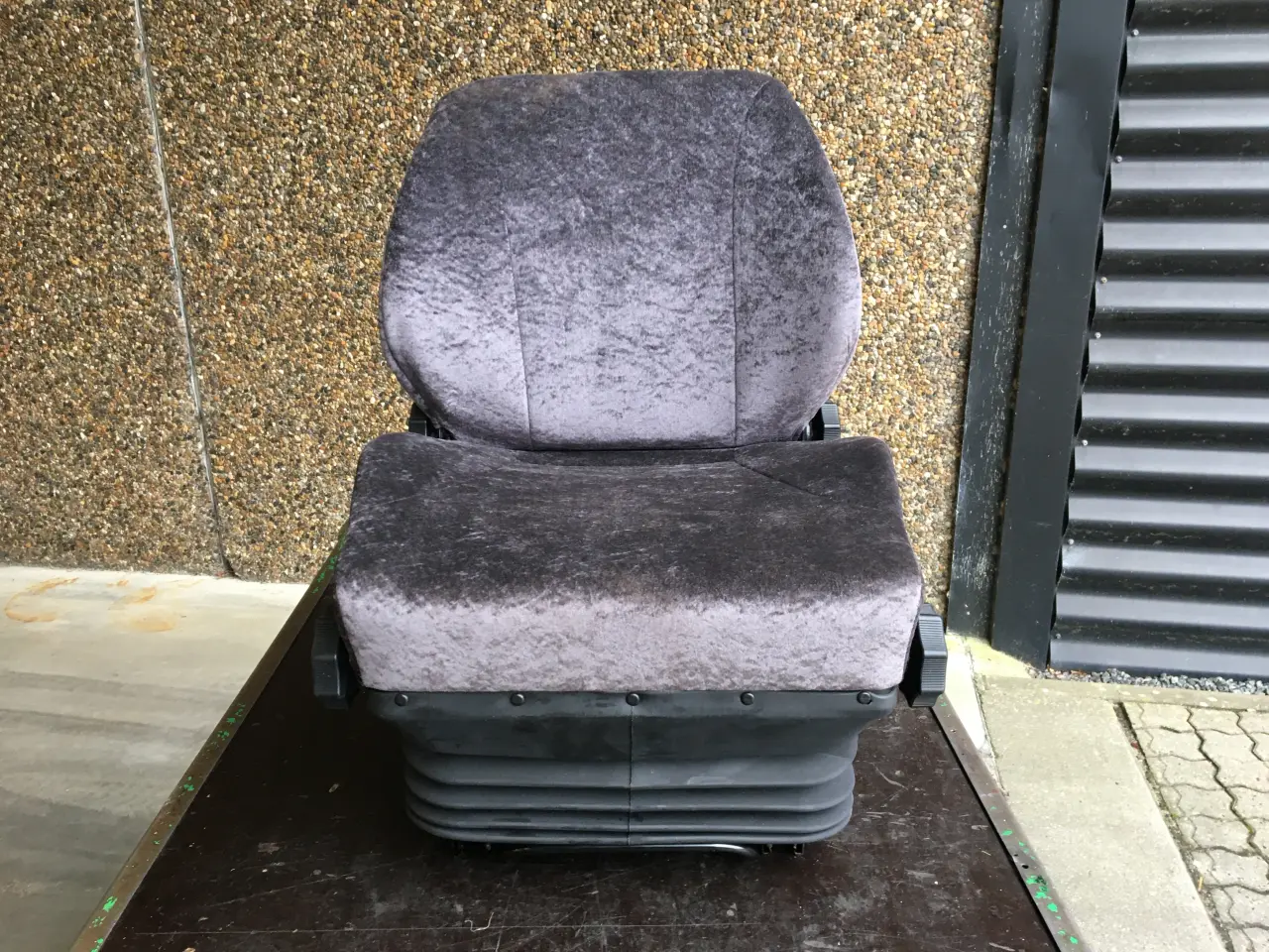Billede 3 - Traktor stol           Model BE-GE