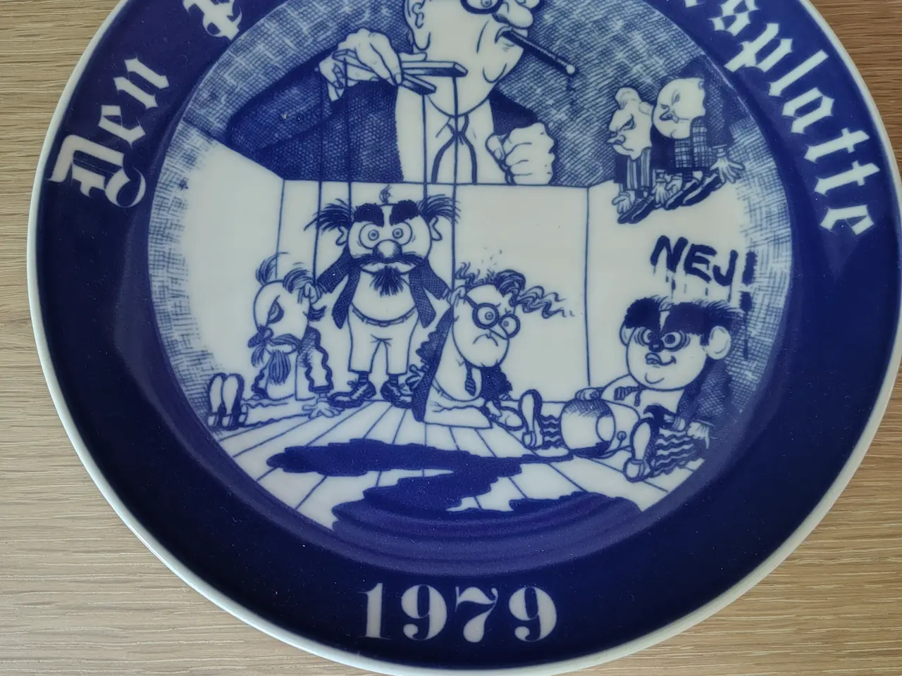 Billede 1 - Den politiske Aarsplatte 1979