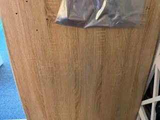 Spisebord + 4 stole