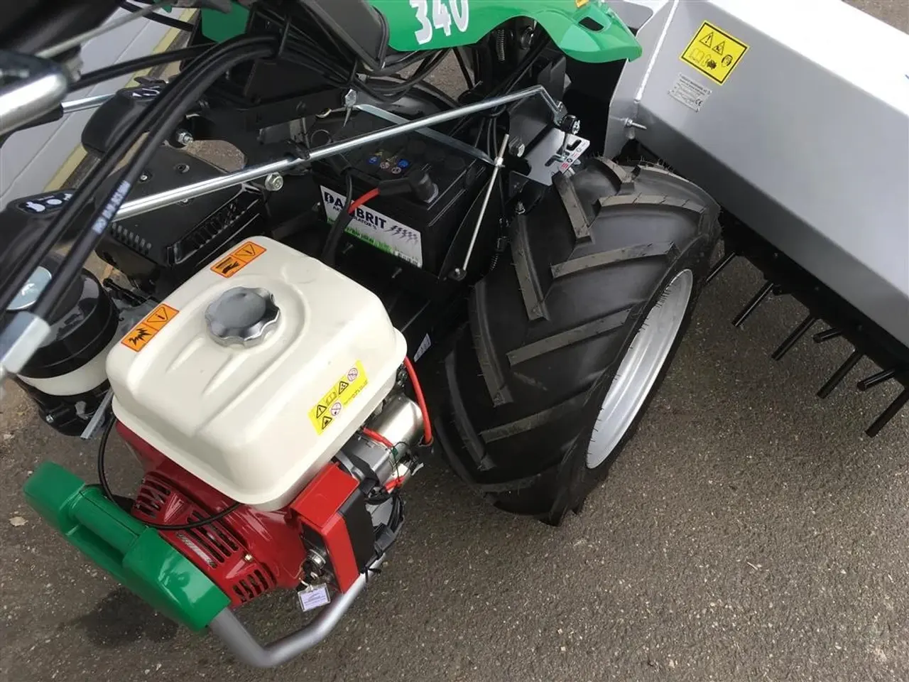 Billede 3 - Ferrari 340 benzin Tilbud med stenrive og brede hjul