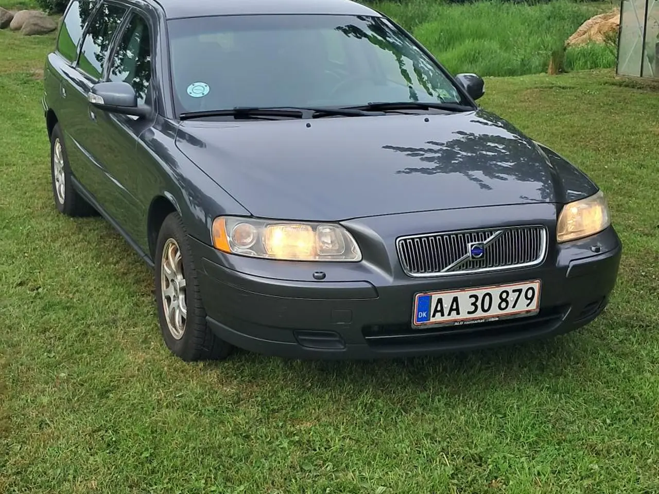 Billede 1 - Volvo V70 med fast træk , sommer/ vinter alu. fælg
