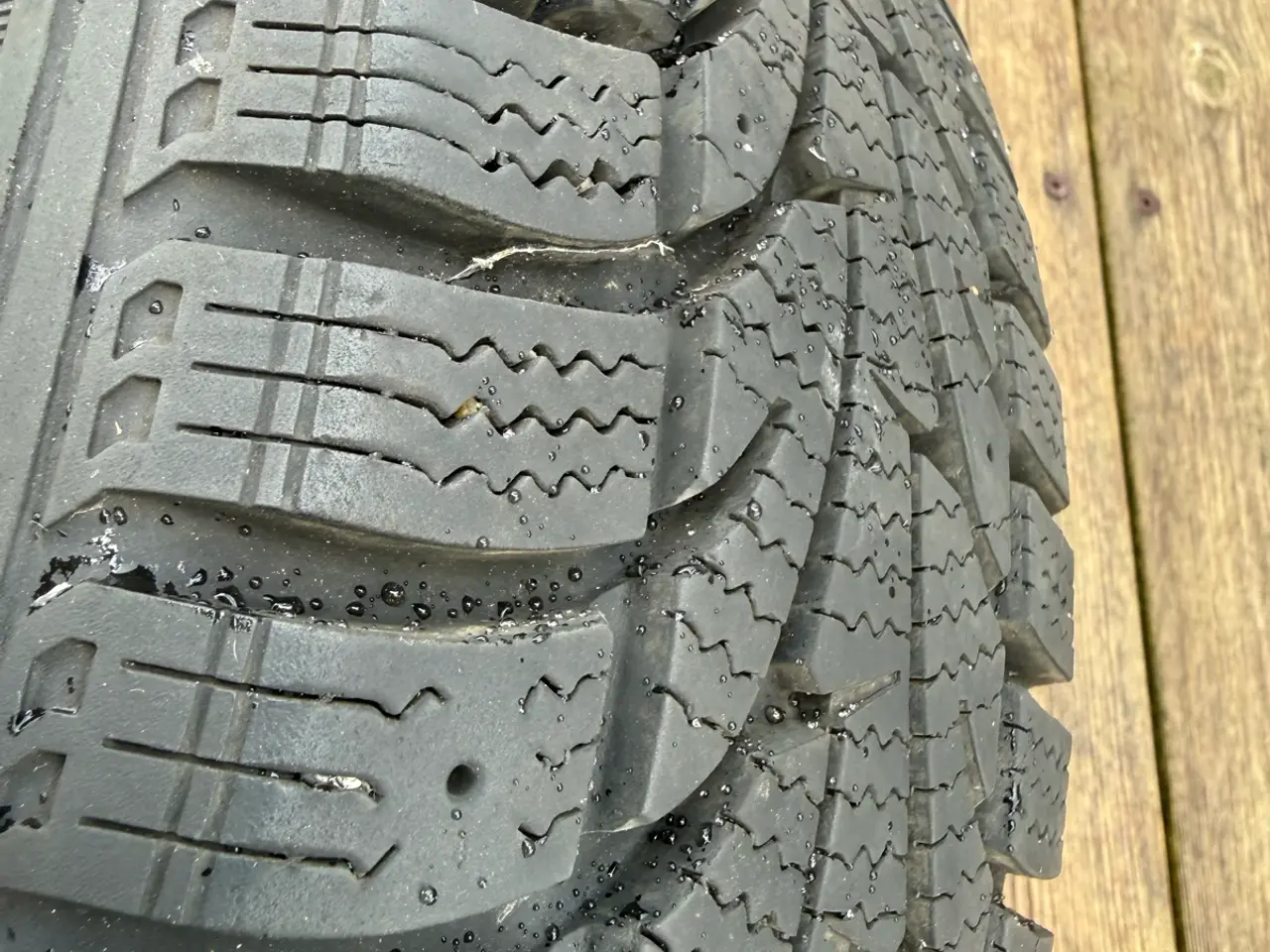 Billede 5 - Vinterdæk på 14” stålfælge - 4 stk. 175/65x14