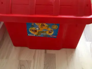 Skattekiste i plast