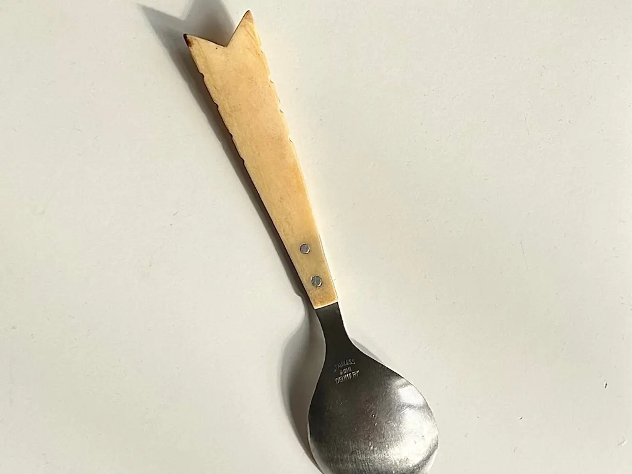 Billede 2 - Marmeladeske, stål og ben