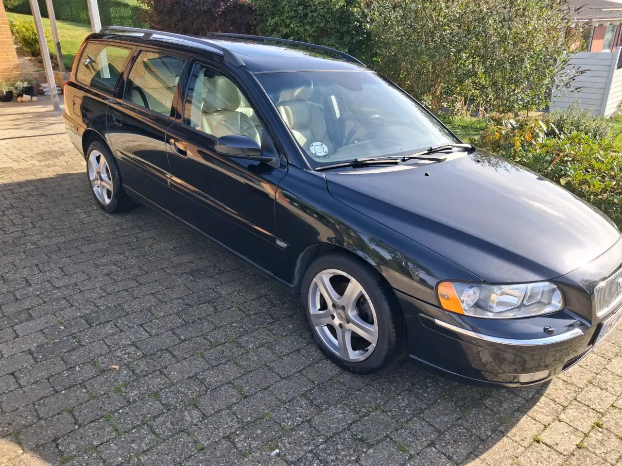 Billede 1 - Volvo v70 aut. 2005 sælges