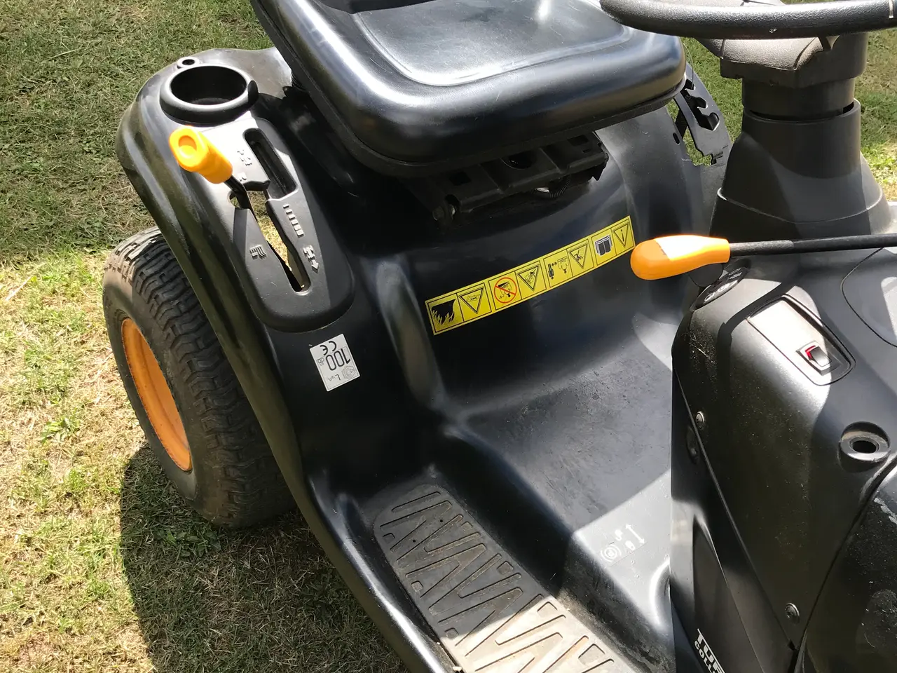 Billede 7 - 12,5 hk havetraktor. Uden klipper