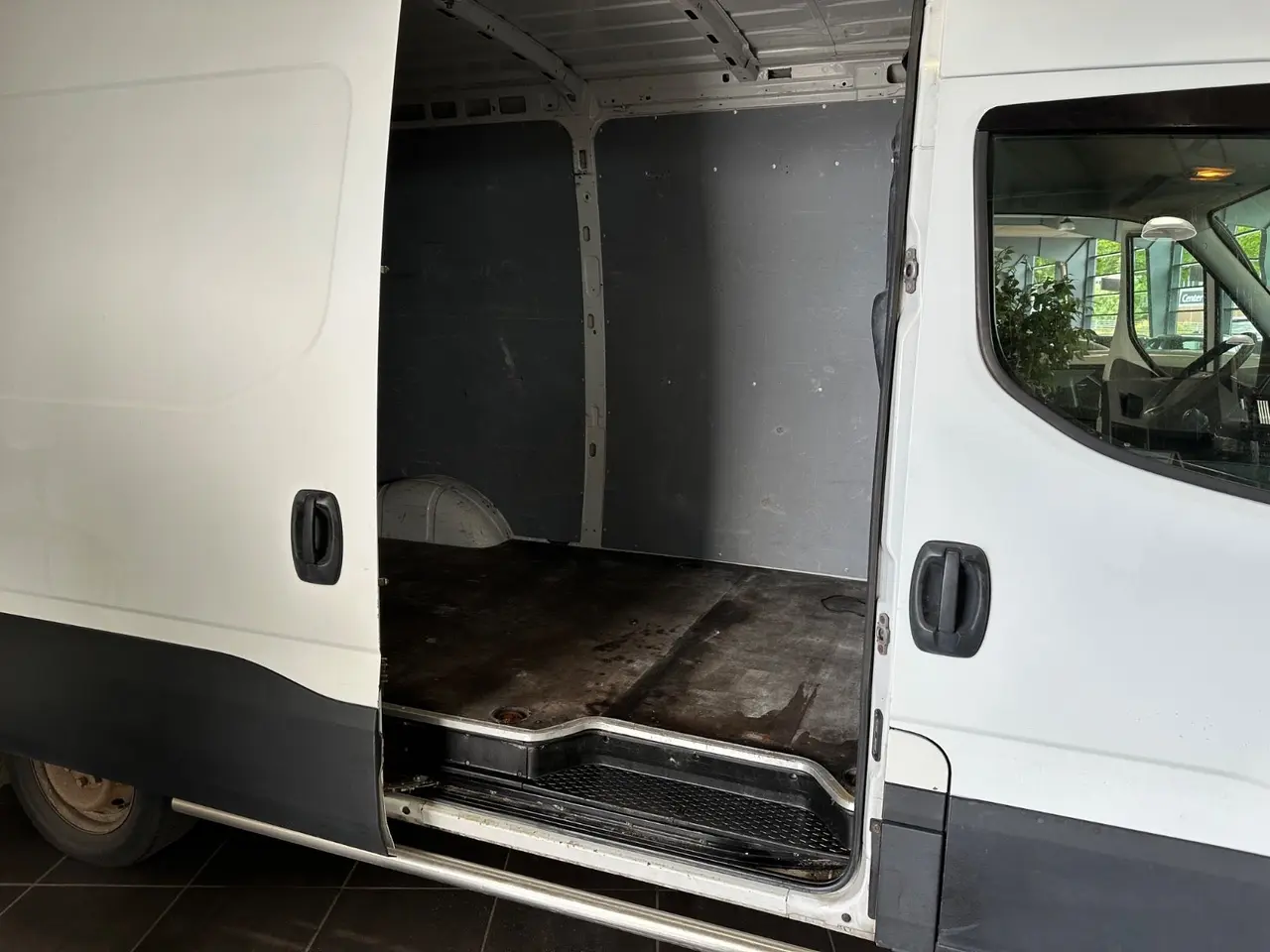 Billede 14 - Iveco Daily 2,3 35S15 10,8m³ Van
