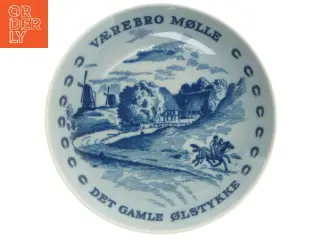 Porcelænsplatter med Værebro Mølle motiv fra Lise Porcelain (str. 19,5 cm)