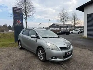 Toyota Sportsvan 2,0 D-4D T1