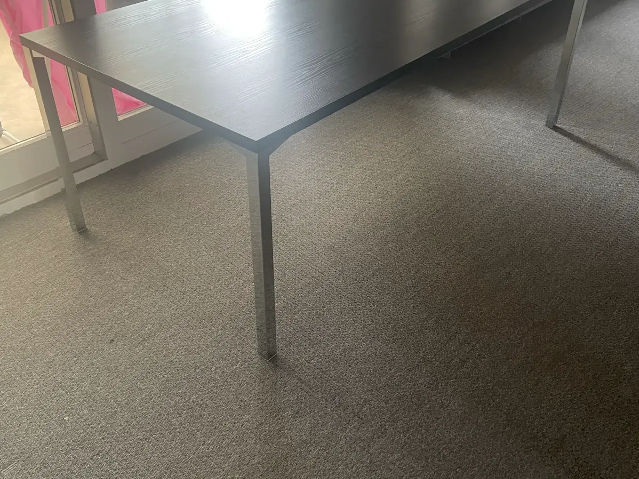 Billede 3 - Sort spisebord
