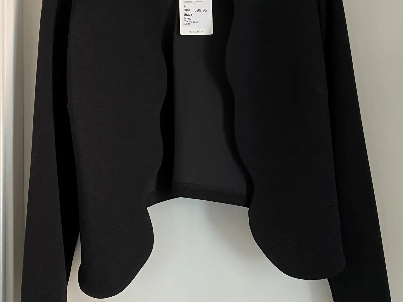 Billede 1 - Designed By 2-Biz. Jaket UNNA str. M