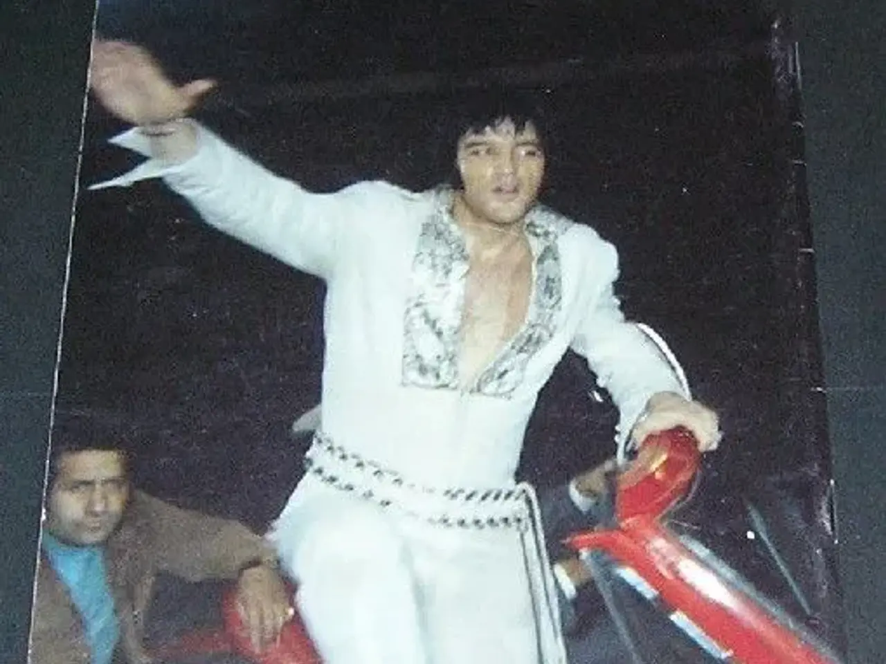 Billede 2 - 14 hefter om Elvis