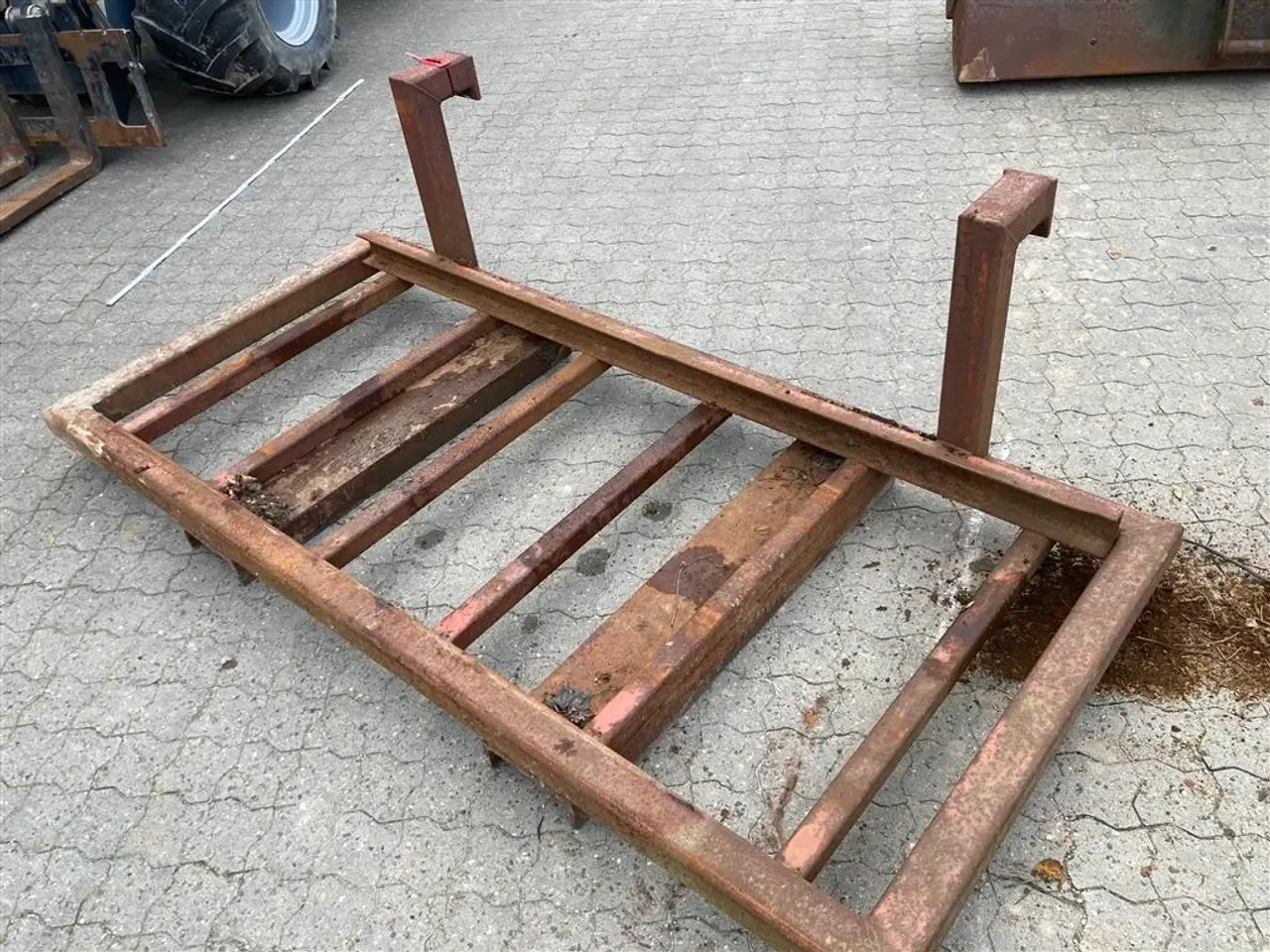 Billede 3 - - - - Skovlstativ bredde 220 og 100 cm dybde