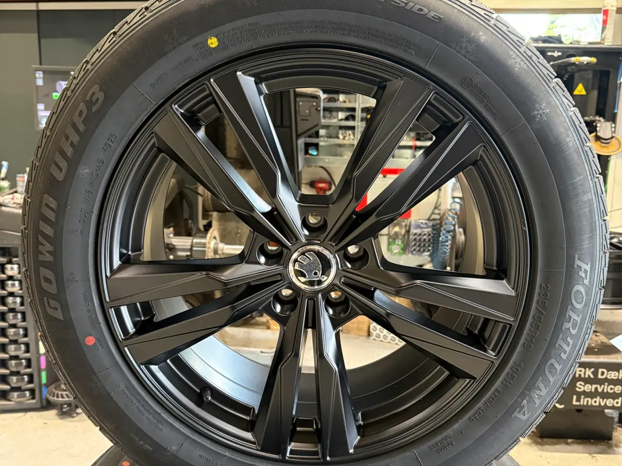 Billede 2 - Nye 19” Skoda enyaq fælge med vinterdæk