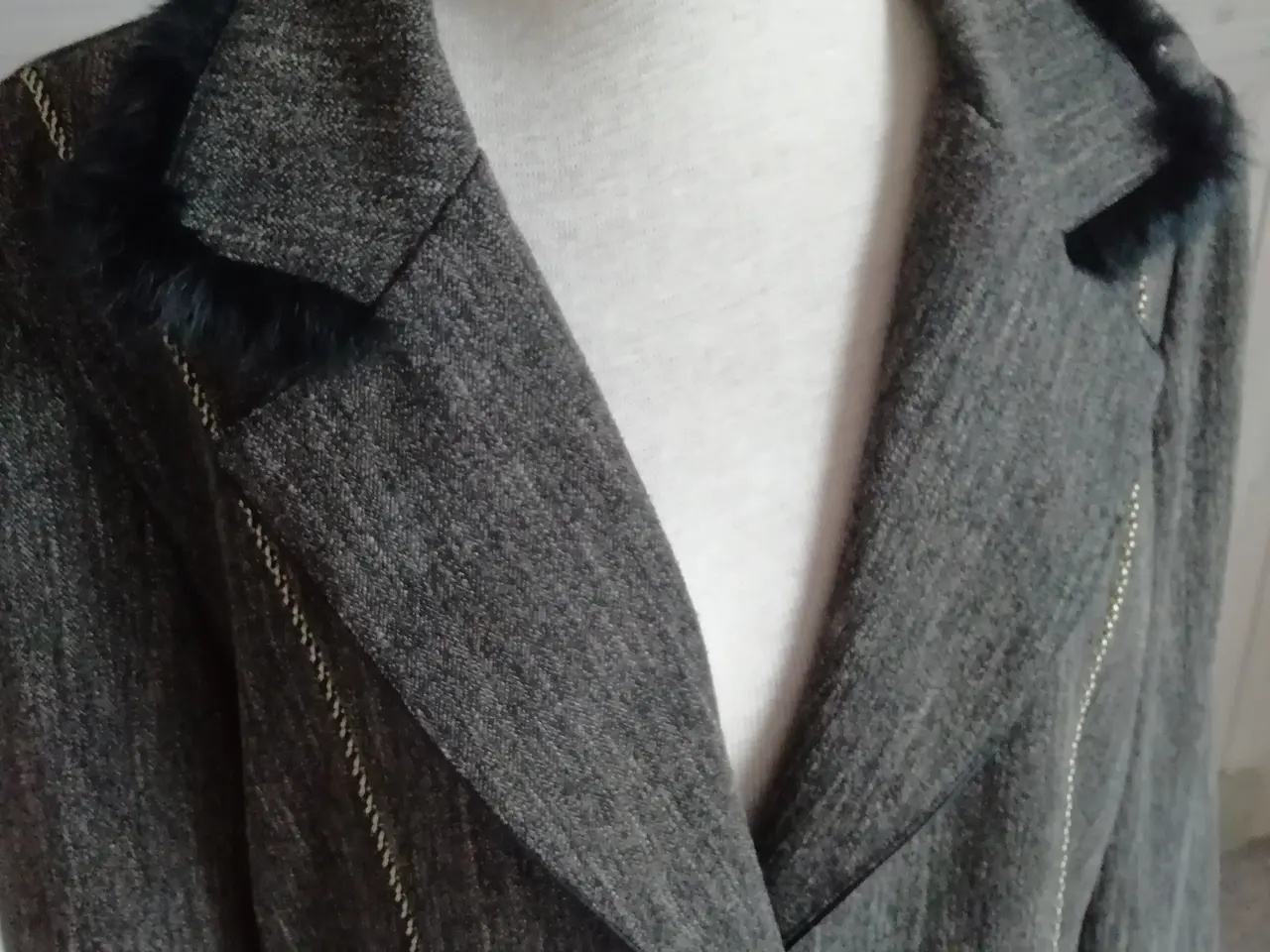 Billede 1 - Flot stilfuld blazer