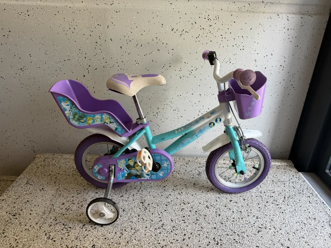 Billede 1 - 12 Frozen pige cykel med støttehjul