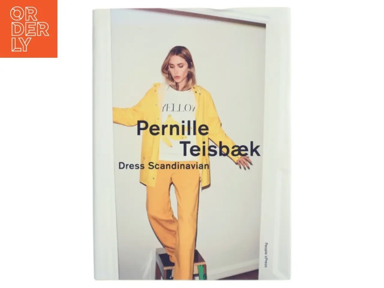 Billede 1 - Pernille Teisbæk bog 'Dress Scandinavian'